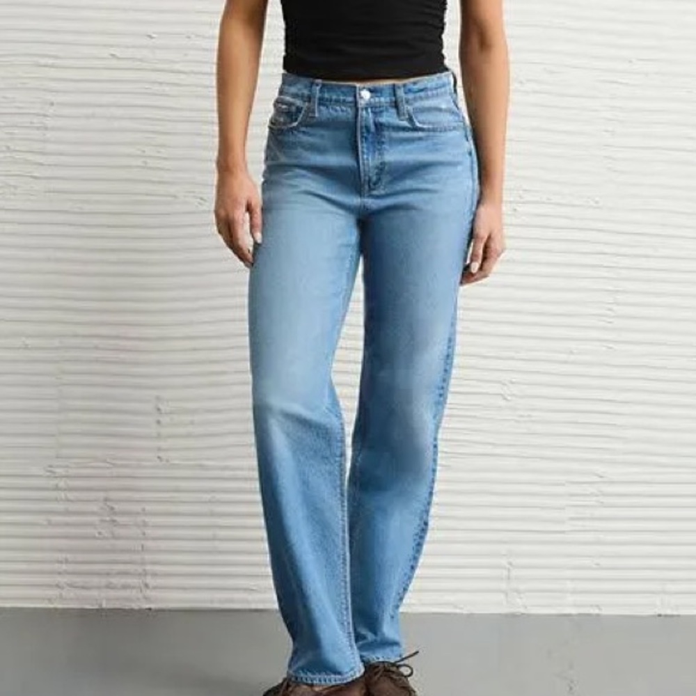 American Eagle Outfitters Light Blue Ex Boyfriend Strigid Straight Leg Jeans
